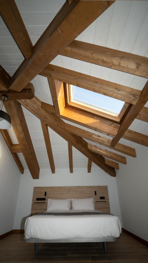 Apartamentos Puerta De Occidente Cornellana ภายนอก รูปภาพ